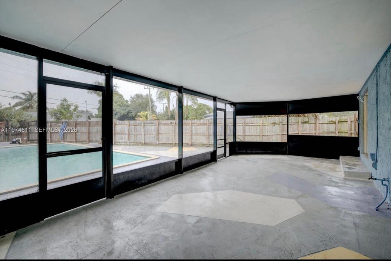 LAUDERDALE VILLAS - Residential Lease