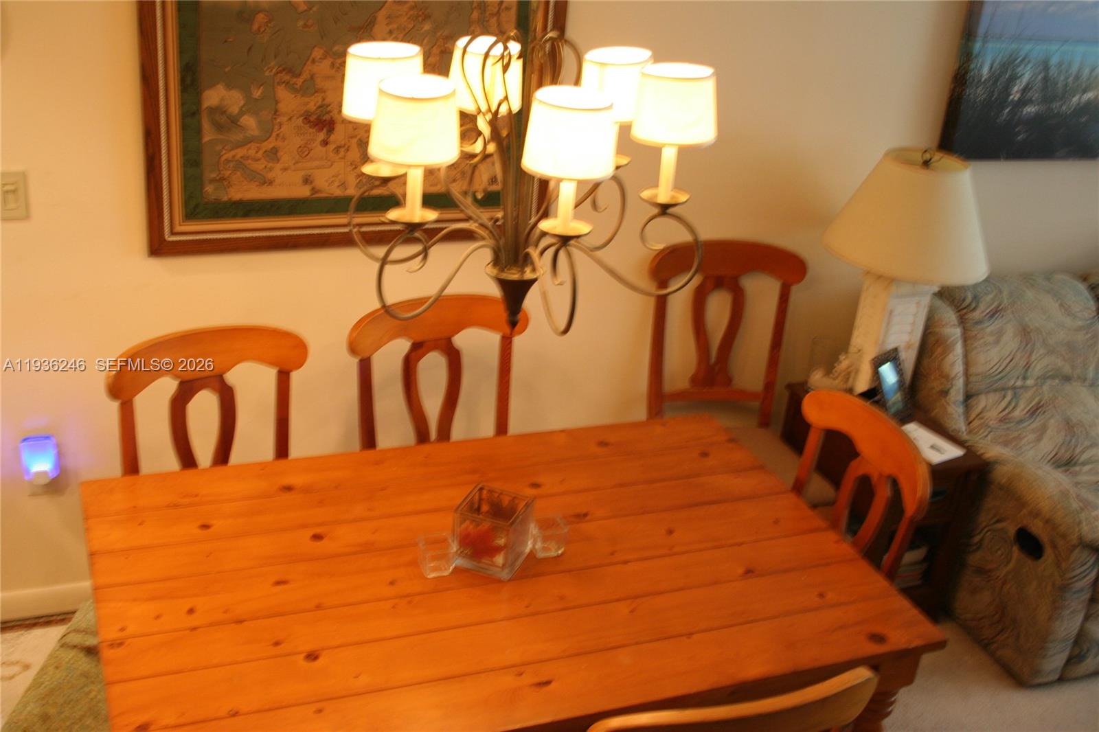 EXECUTIVE BAY CLUB - Residential