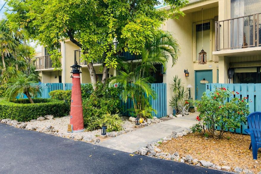 Private location for your pleasure at this roomy townhouse offering an abundance of space to enjoy. Spiral stairs leading to the primary suites with an additional loft for your quests. Soft carpet on the living area floors with tile in the remodeled kitchen and beautiful bathrooms. Two pets allowed, with first come first serve the waterfront area. Pool and club house for your recreation along with a nice, landscaped community for your pleasure. 28-day rentals permitted. Garden setting from you extended living room to enjoy the outdoors at your back yard.