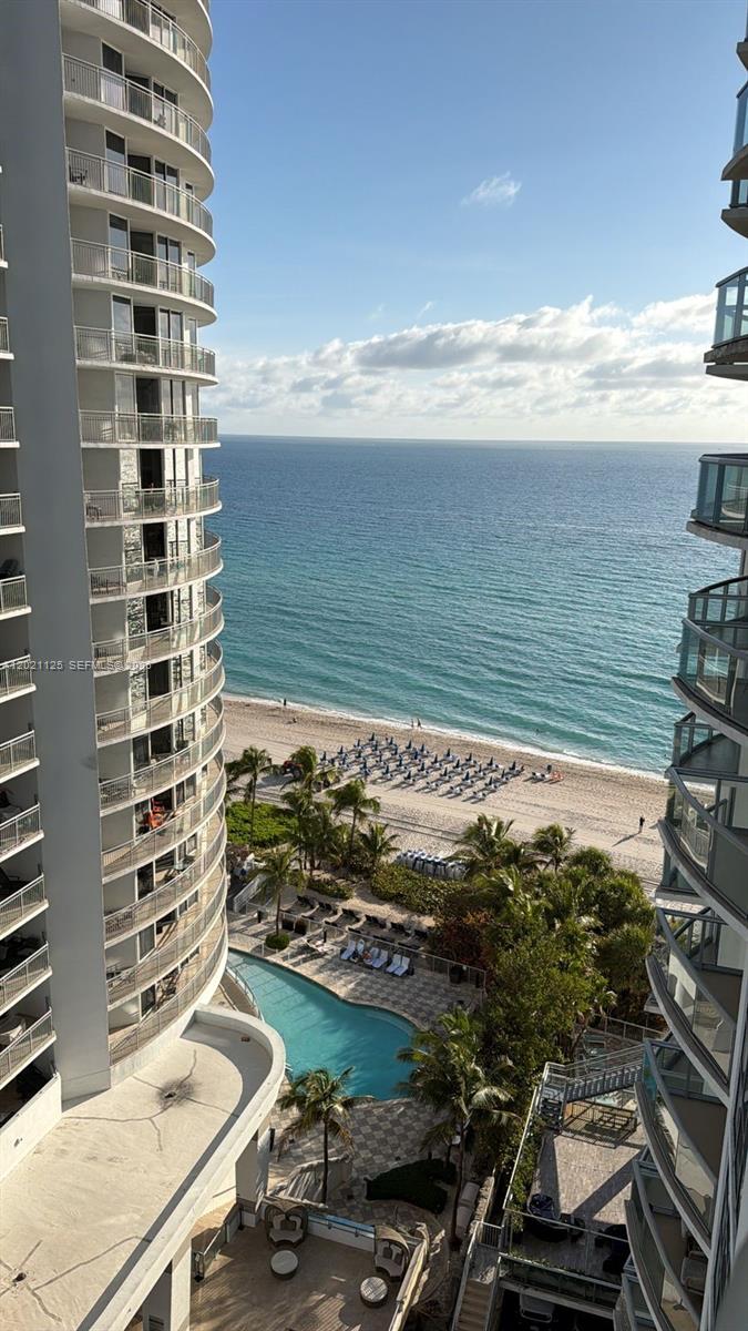 SOLE CONDO - Residential