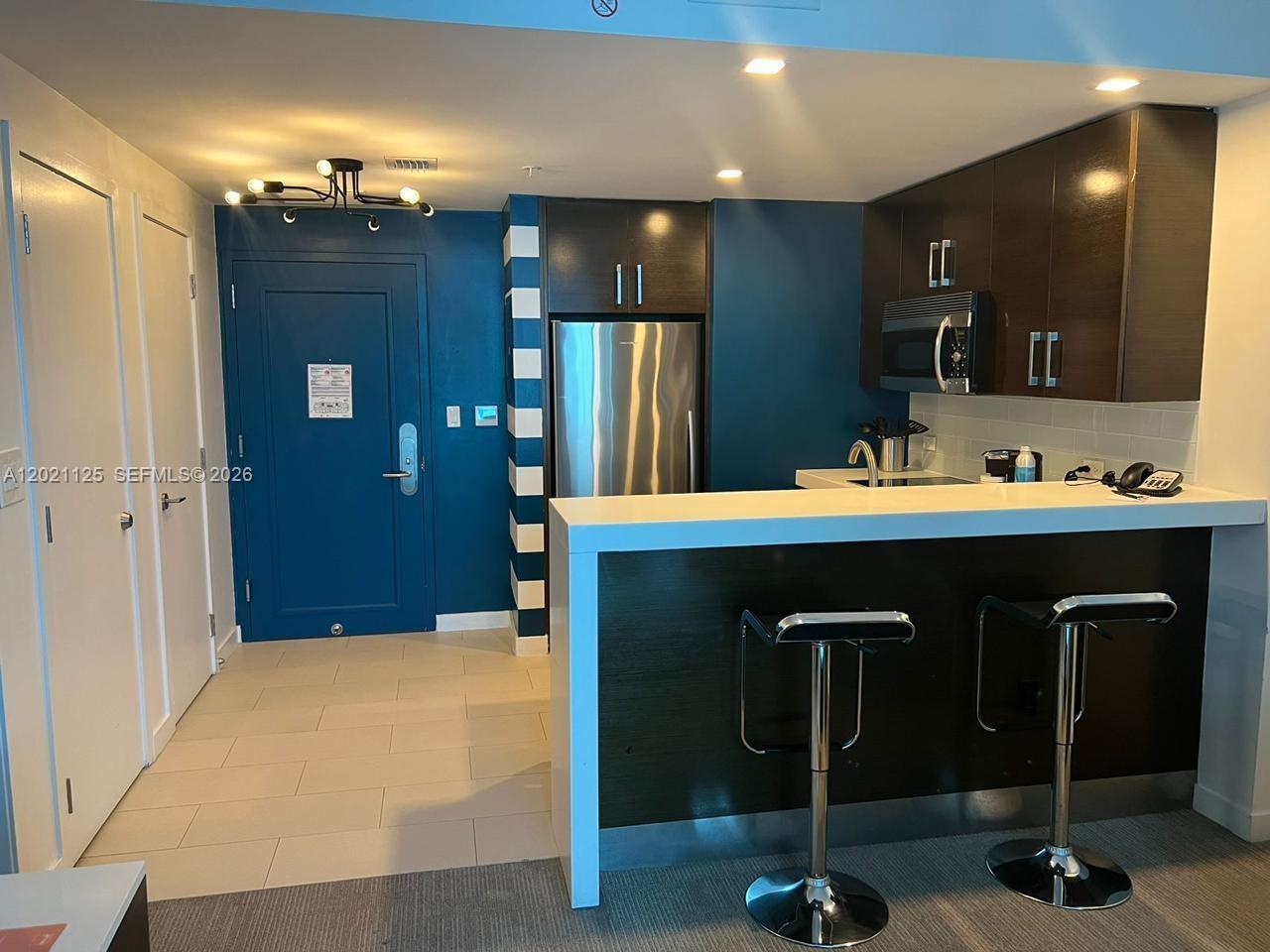 SOLE CONDO - Residential