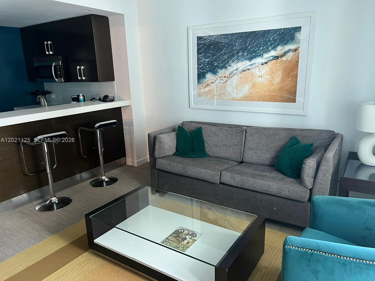 SOLE CONDO - Residential