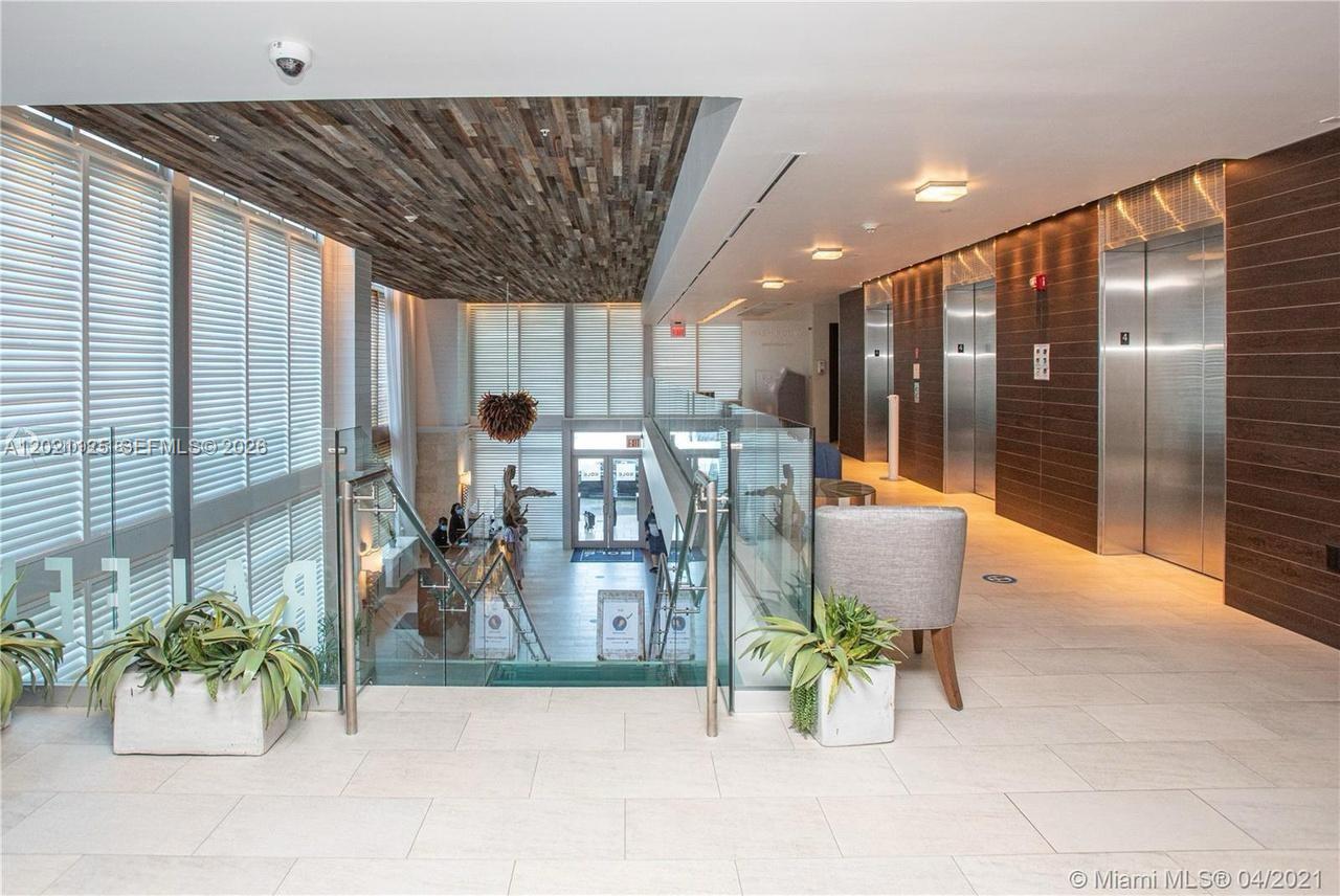SOLE CONDO - Residential