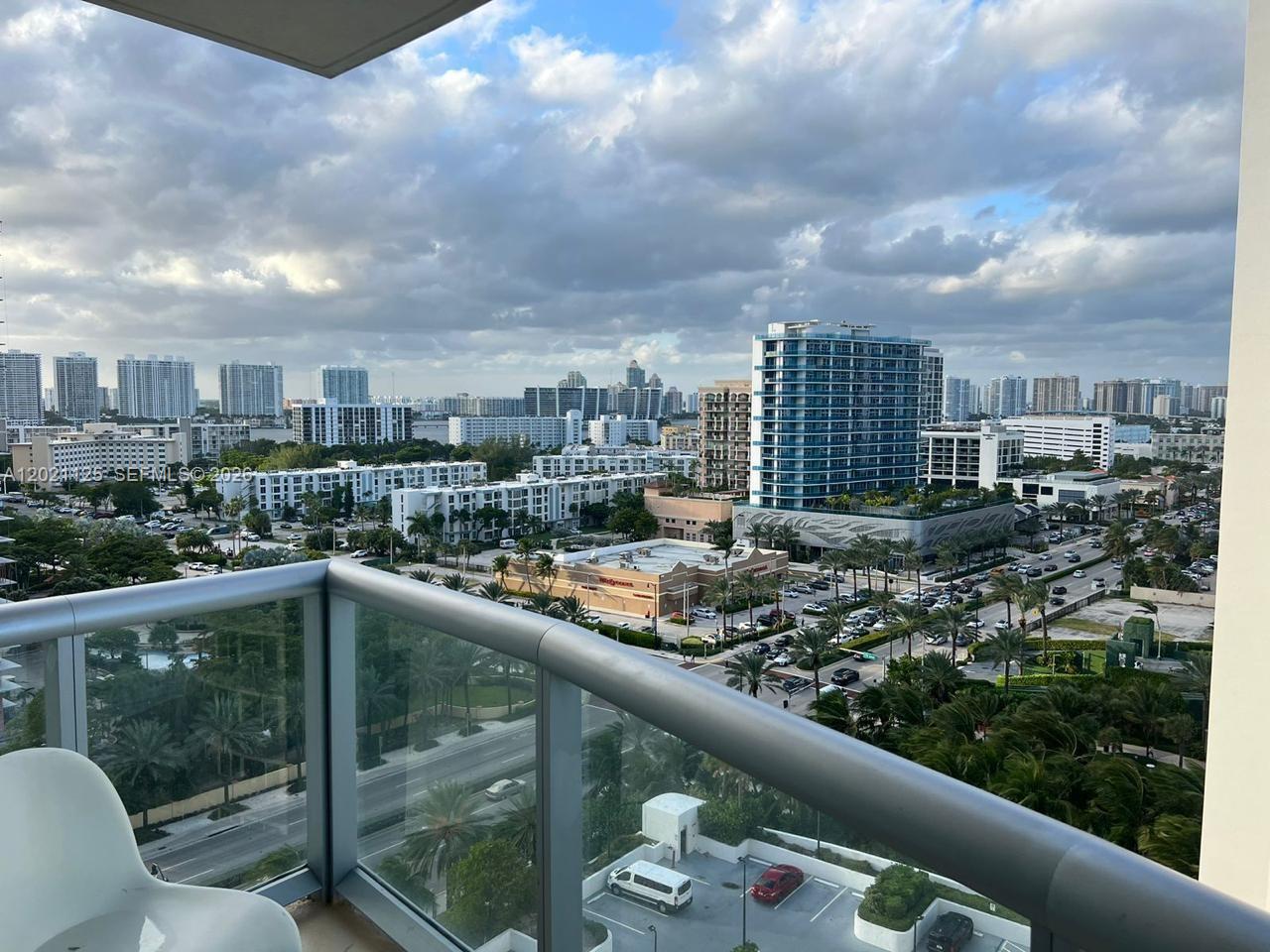 SOLE CONDO - Residential