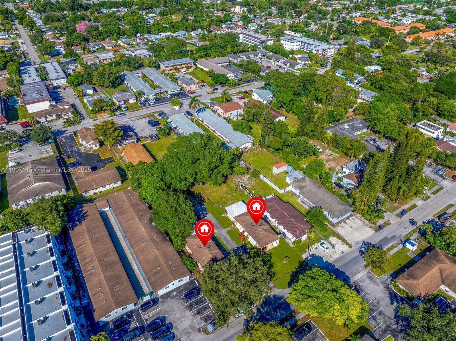 HOLLYWOOD LITTLE RANCHES - Residential Income