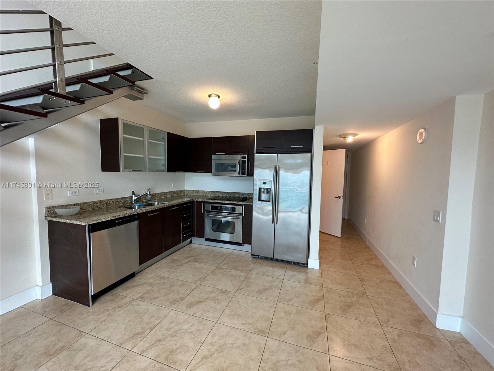 BRICKELL ON THE RIVER S T - Residential