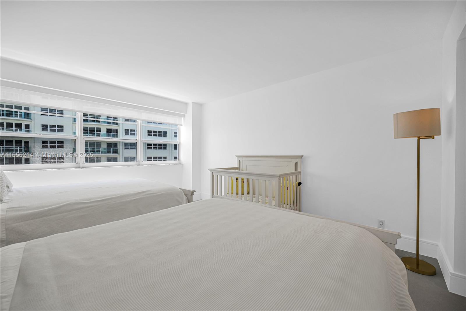 COMMODORE CONDO - Residential