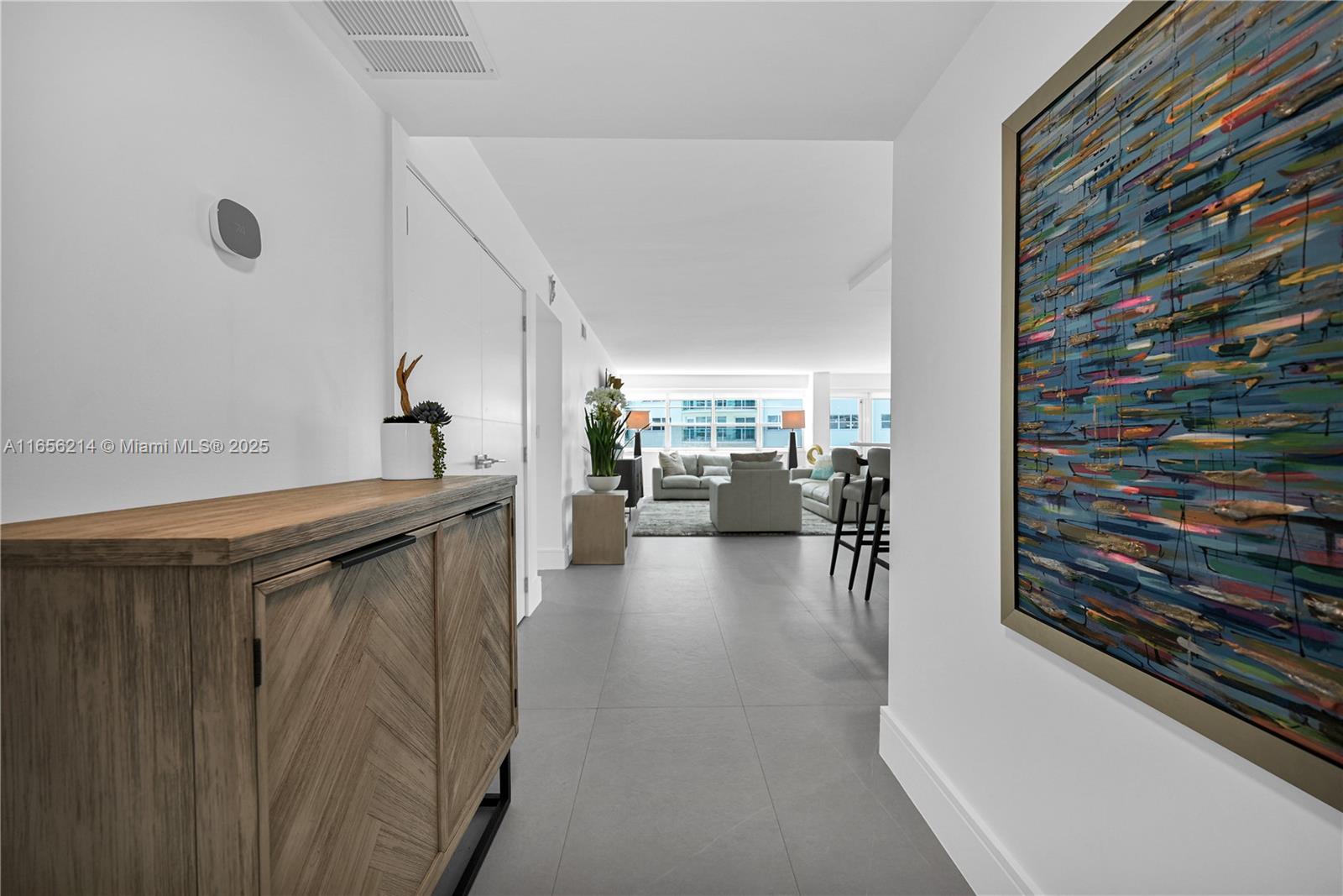 COMMODORE CONDO - Residential