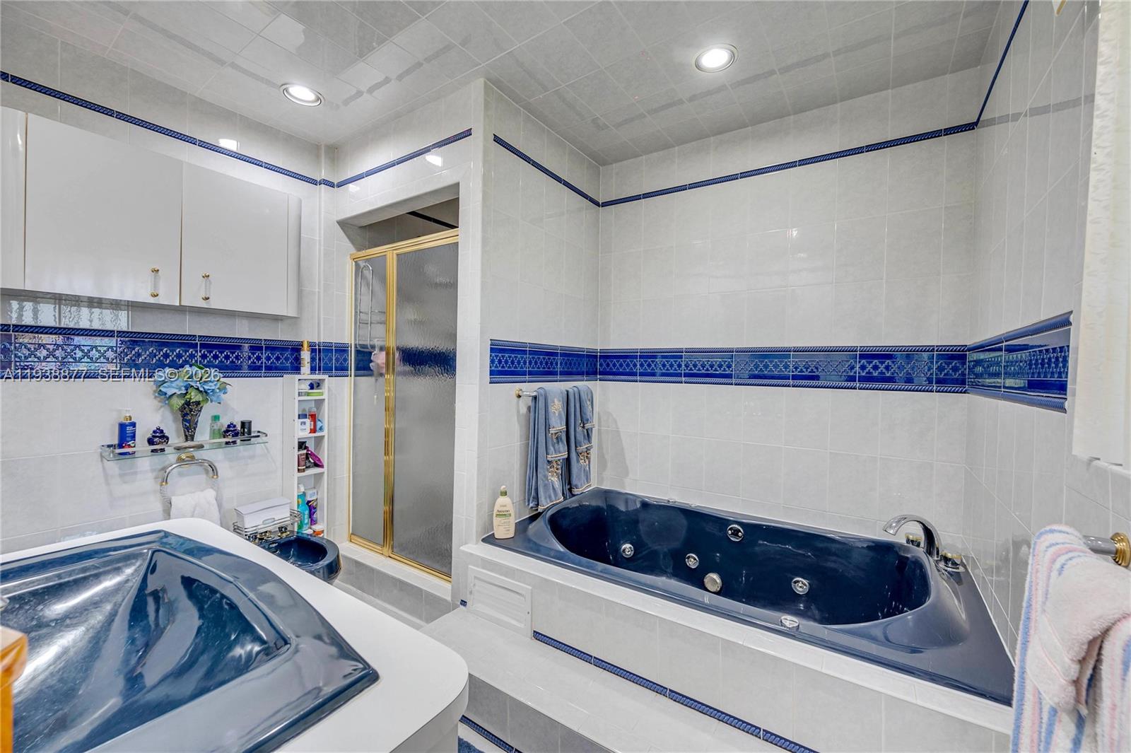 BAY HEIGHTS 1ST ADDN - Residential