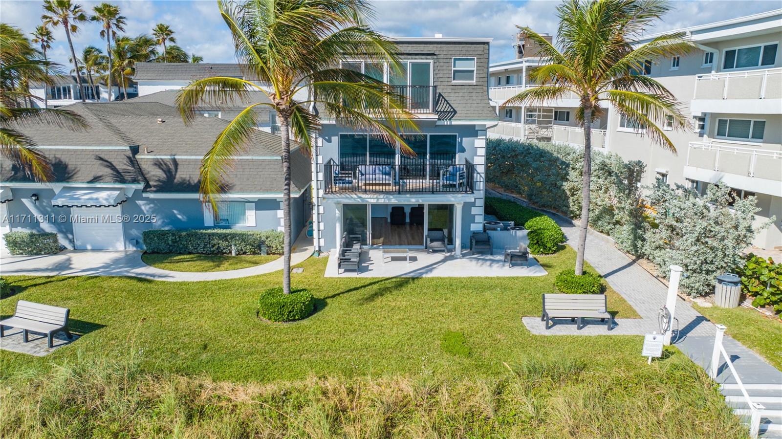 Hillsboro Beach & Yacht - Residential