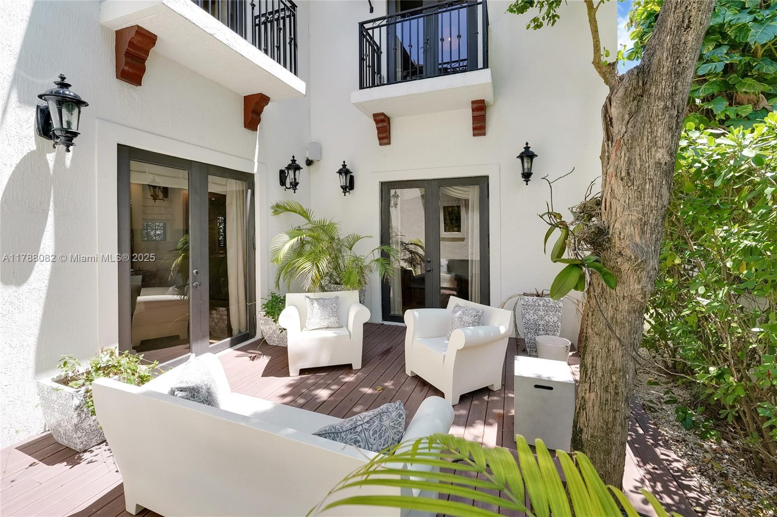 BRICKELLS FLAGLER - Residential