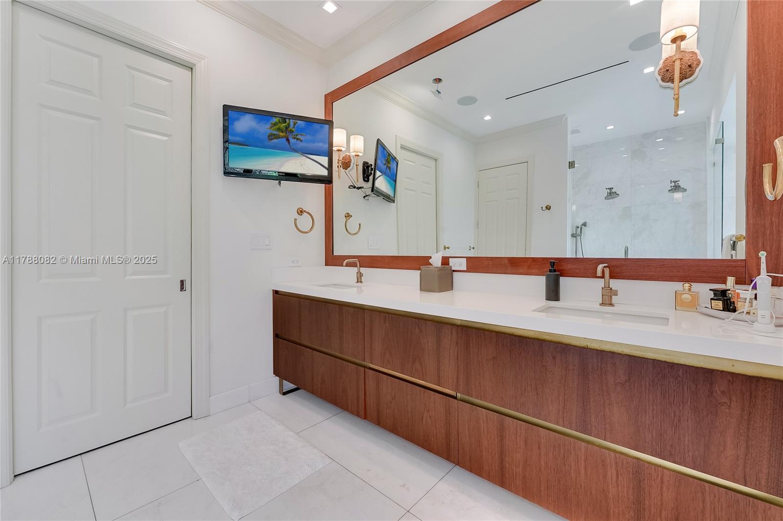 BRICKELLS FLAGLER - Residential