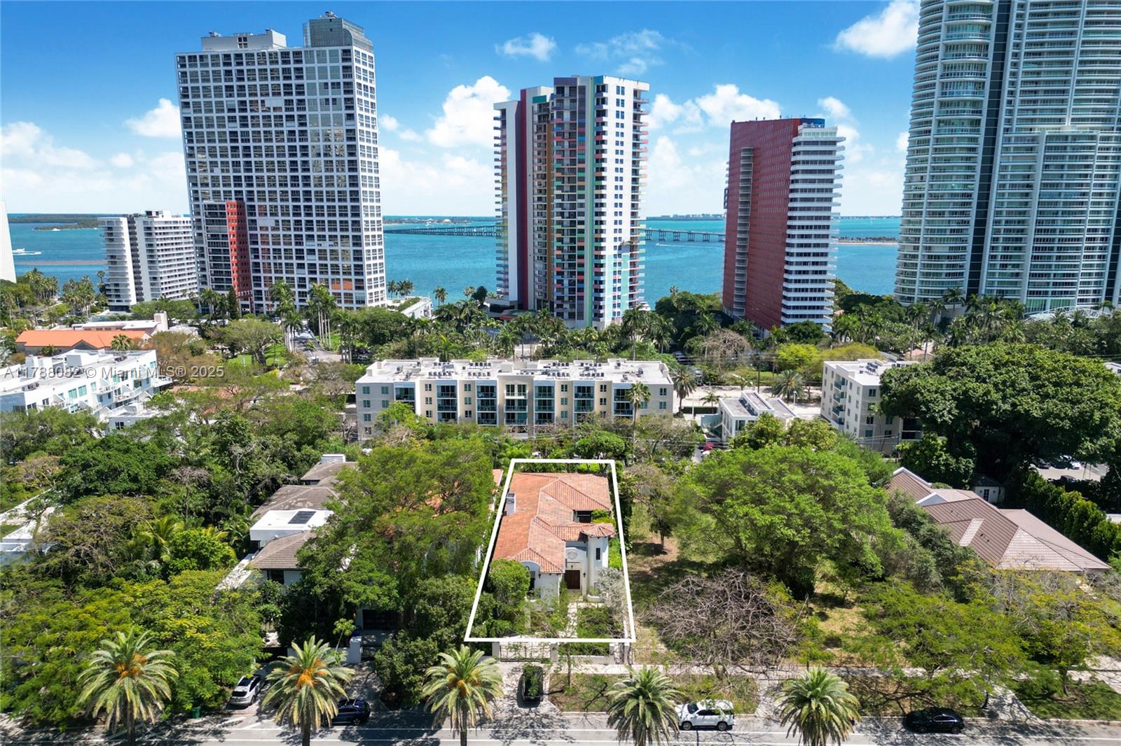 1563 S Miami Ave