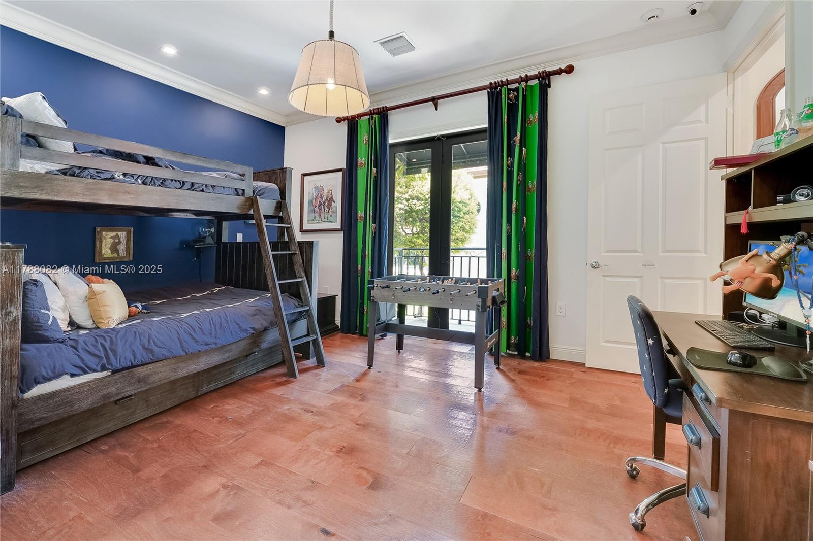 BRICKELLS FLAGLER - Residential