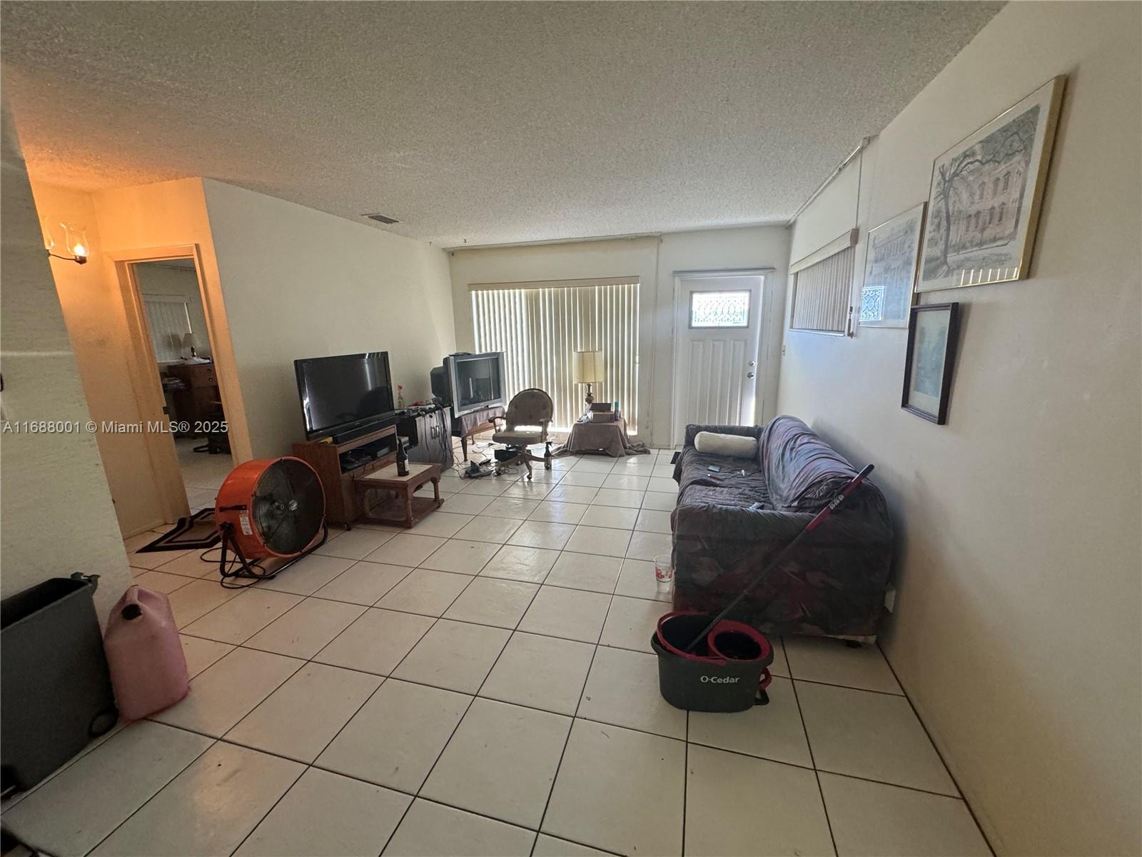 LLOYD ESTATES - Residential