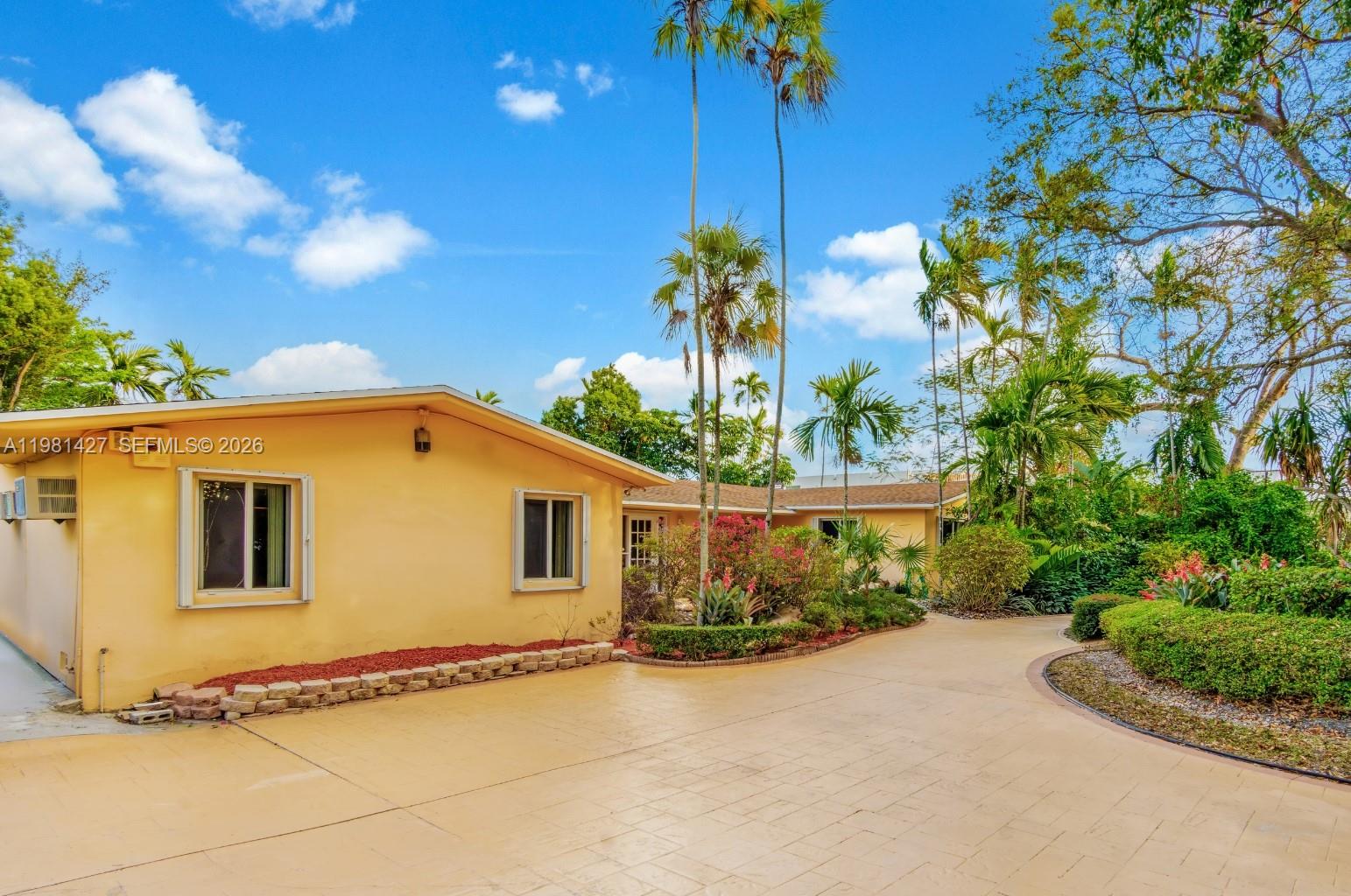 MC CAHILLS BLUEBIRD LAKE - Residential