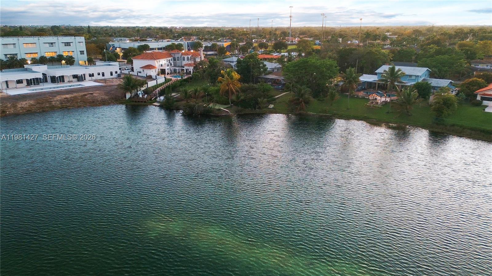 MC CAHILLS BLUEBIRD LAKE - Residential