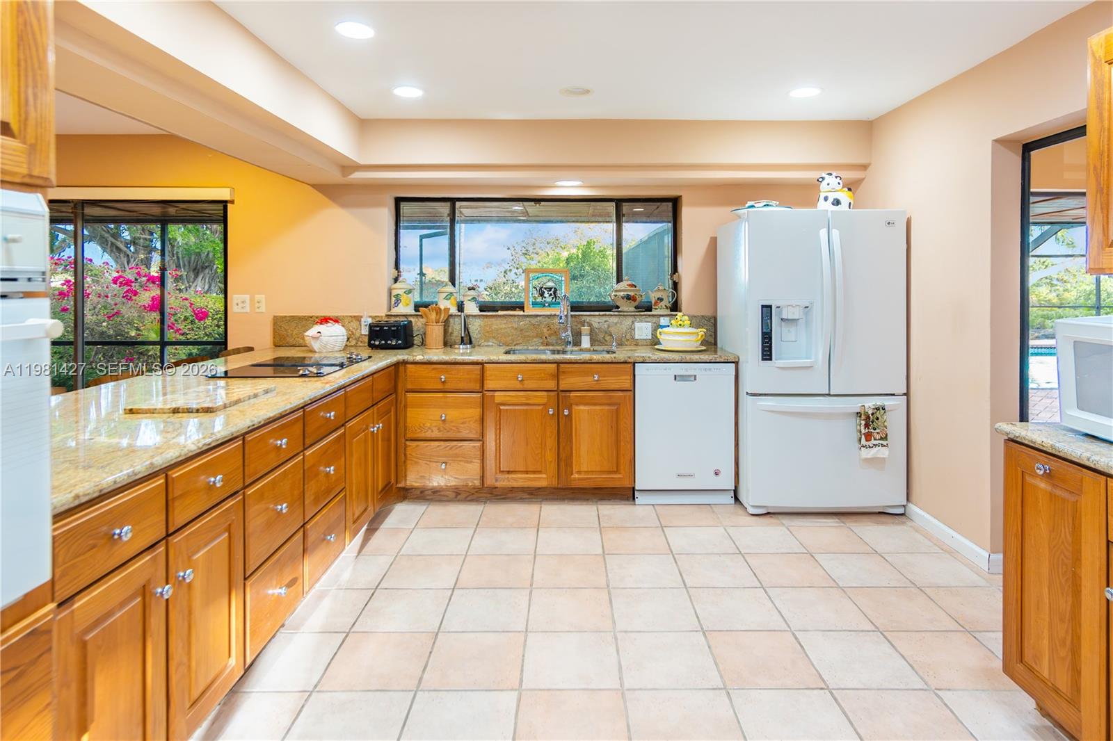 MC CAHILLS BLUEBIRD LAKE - Residential