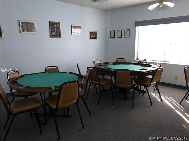 CRYSTAL COURT MANOR 5 CON - Residential