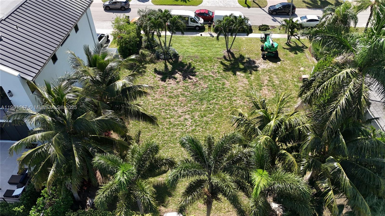 CORAL KEY VILLAS 2ND SEC - Land