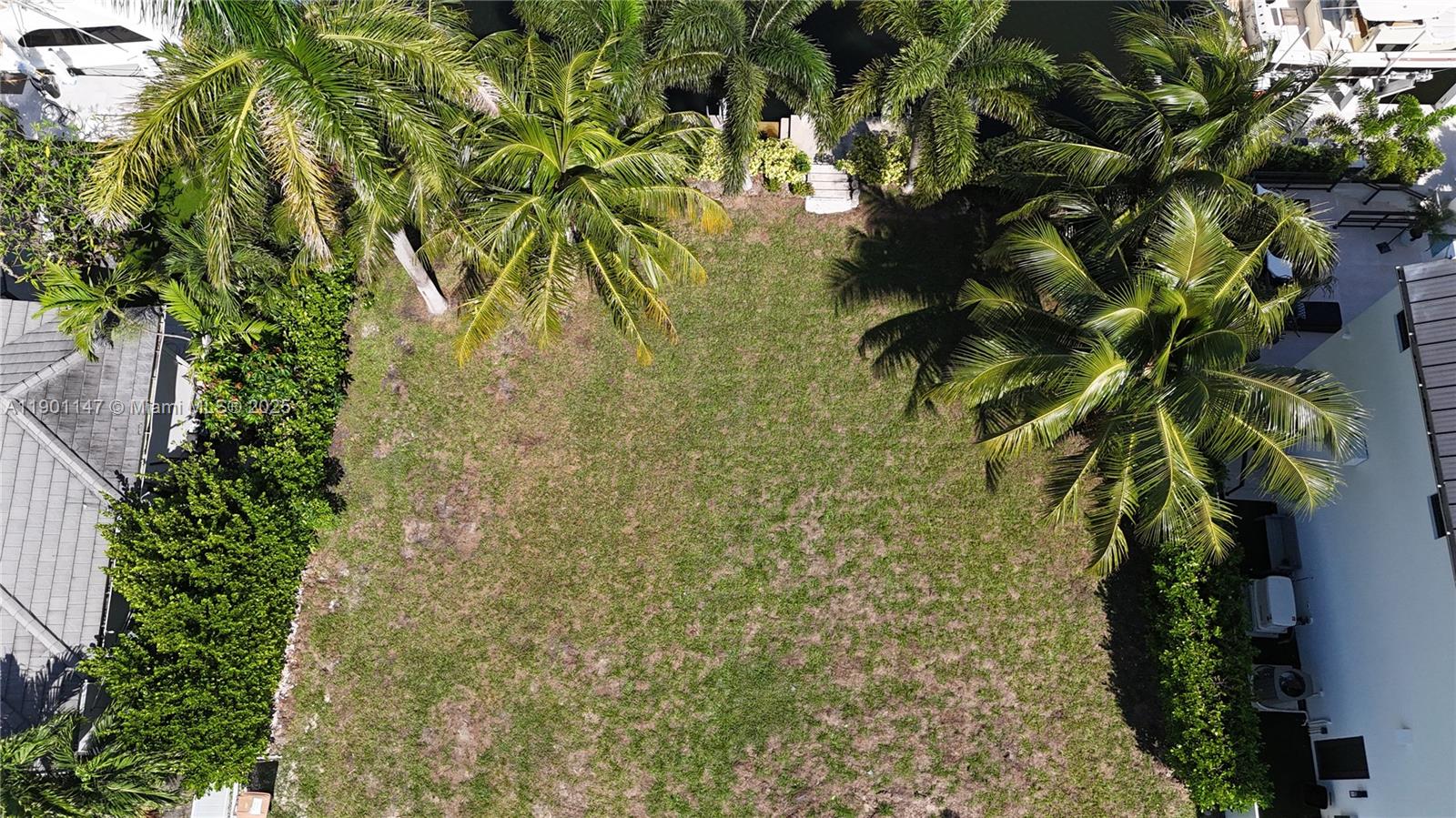 2511 NE 48th Ct, Lighthouse Point, FL, 33064/$2,469,000 2 2511 NE 48th Ct