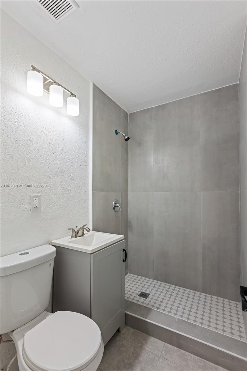 OPA LOCKA PL NO 3 - Residential