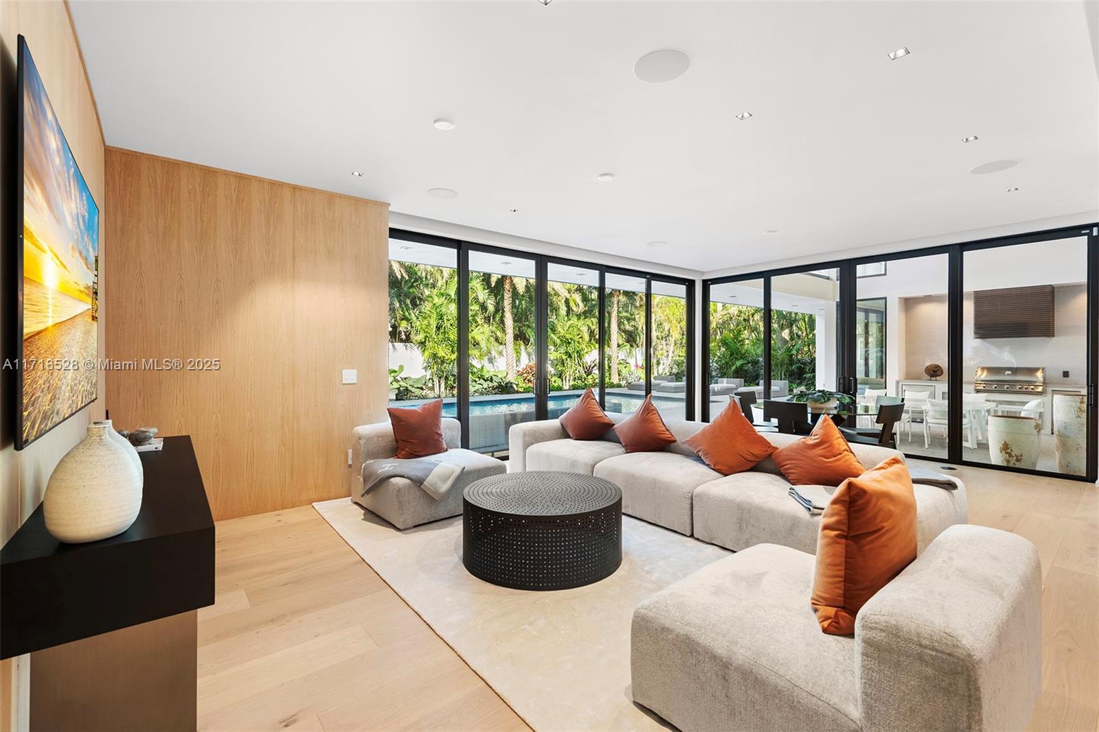 GOLDEN BEACH SEC C - Residential Lease