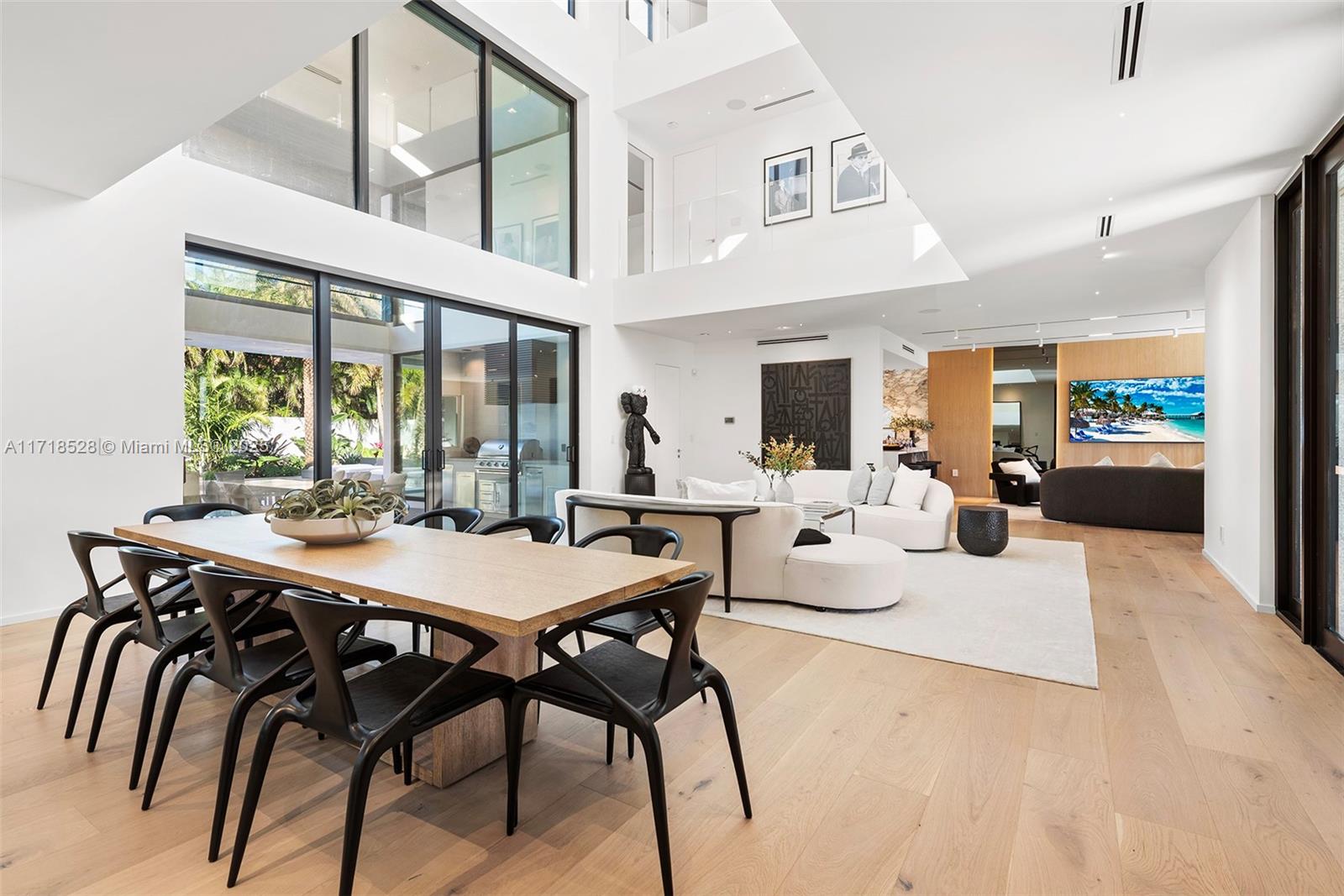 GOLDEN BEACH SEC C - Residential Lease