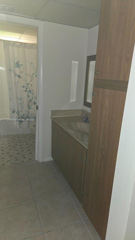 HORIZONS WEST CONDO #3 - Residential