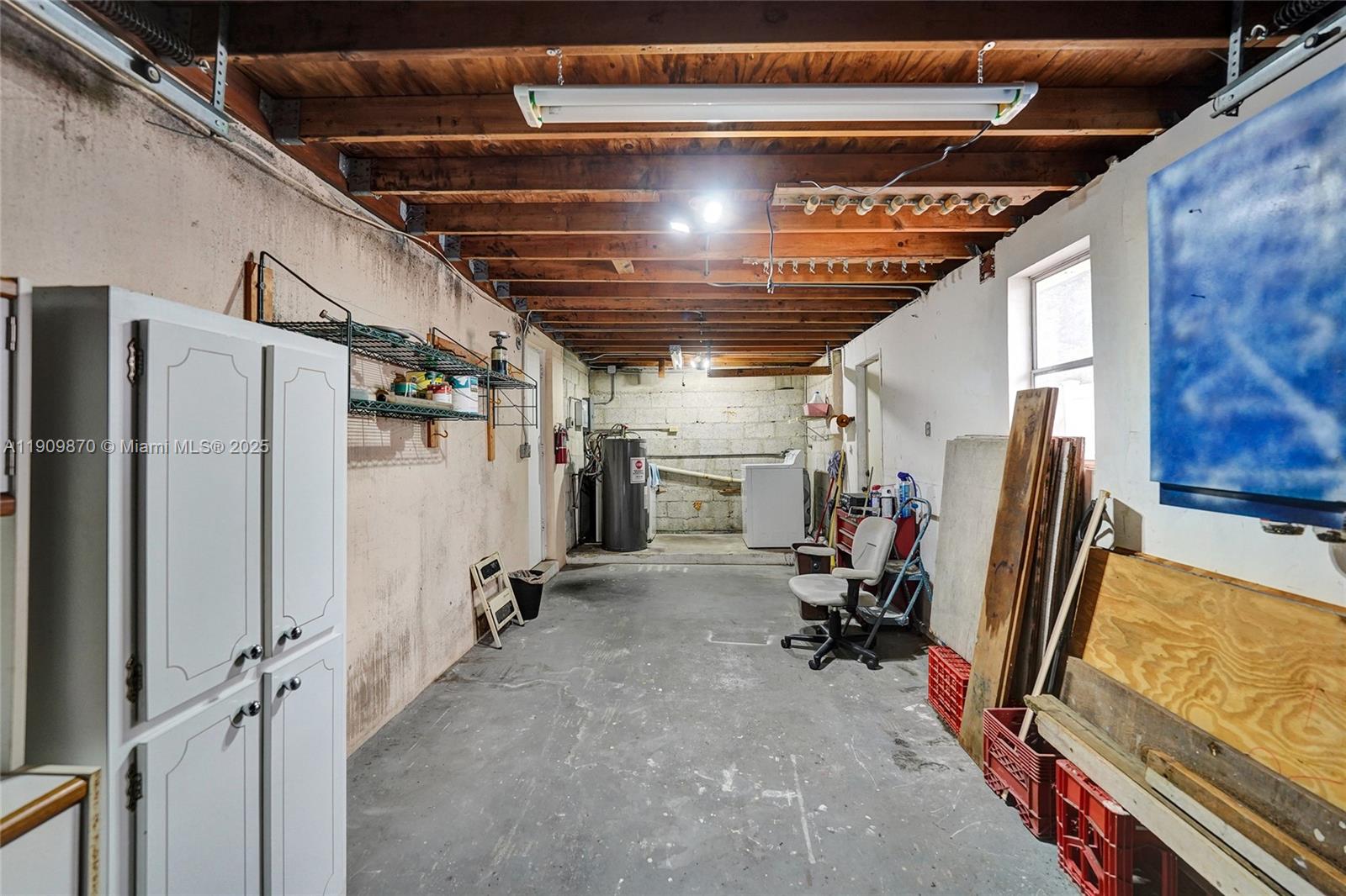 PALM LANE VILLA - Residential