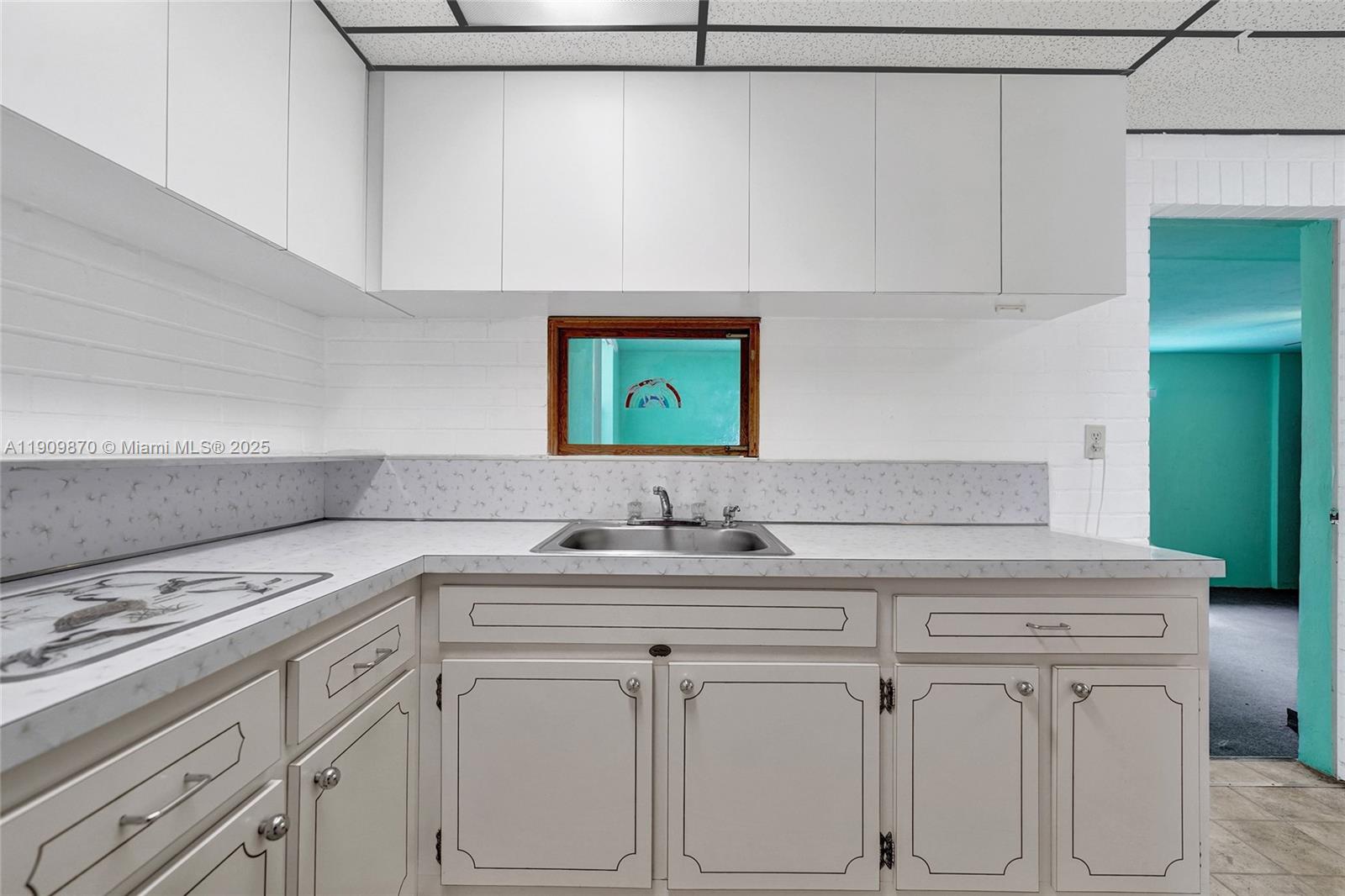 PALM LANE VILLA - Residential