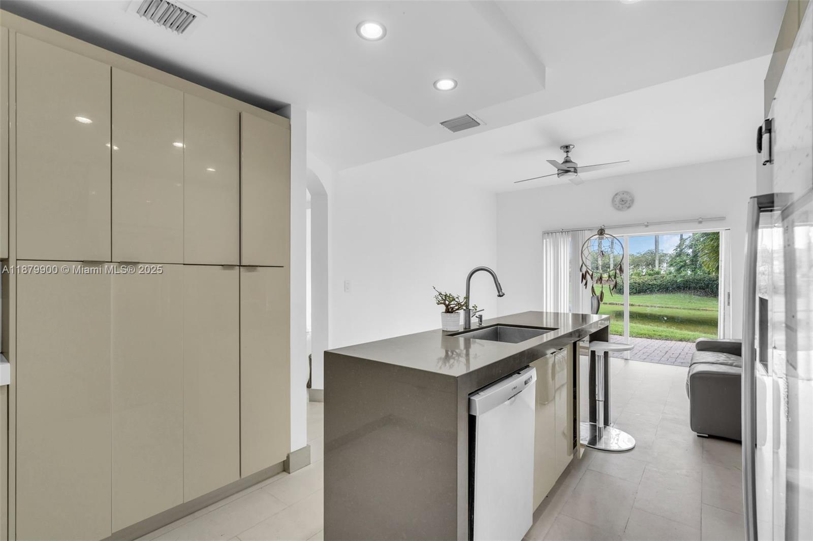 DORAL ISLES CARIBBEAN - Residential