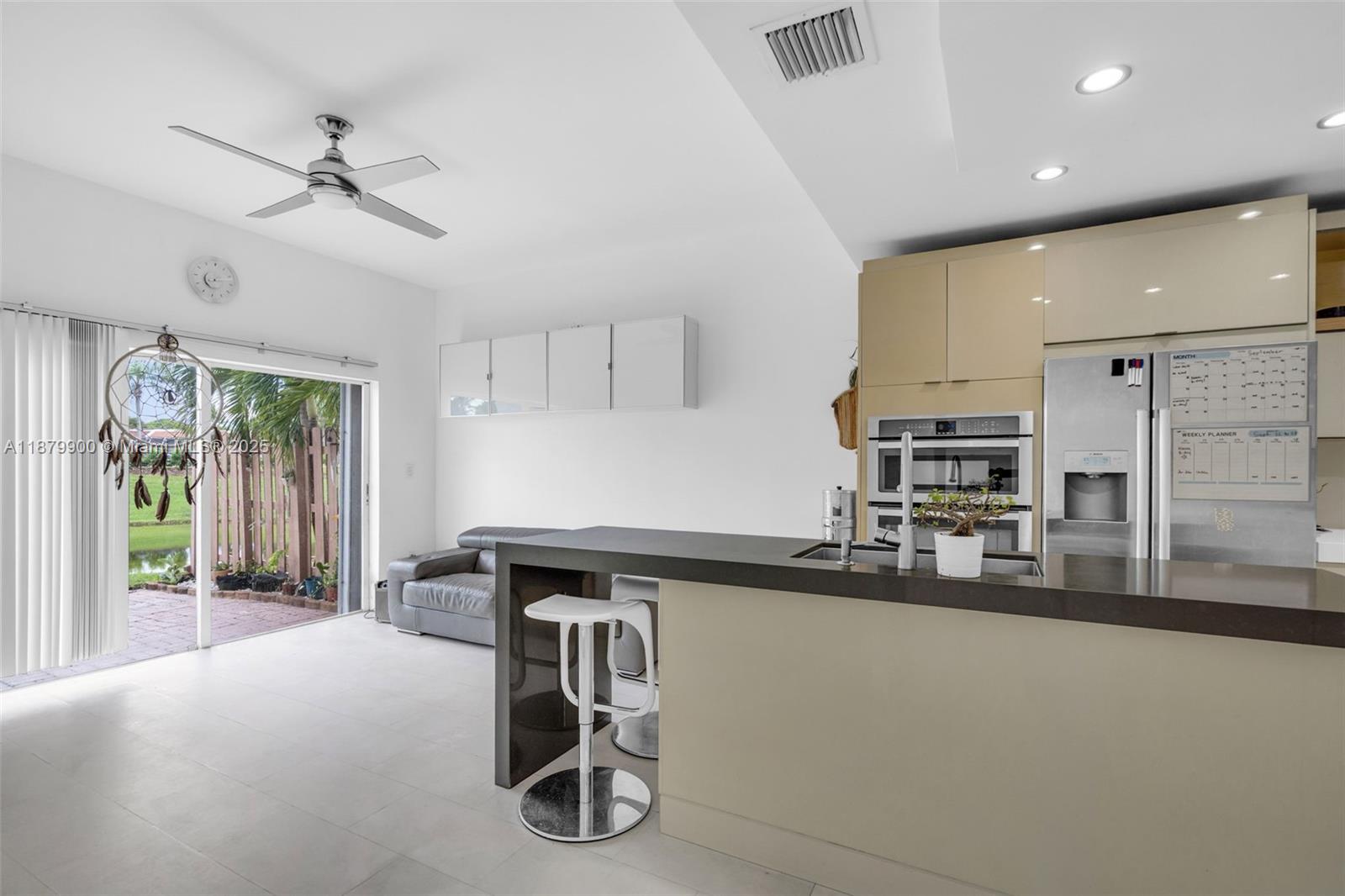DORAL ISLES CARIBBEAN - Residential