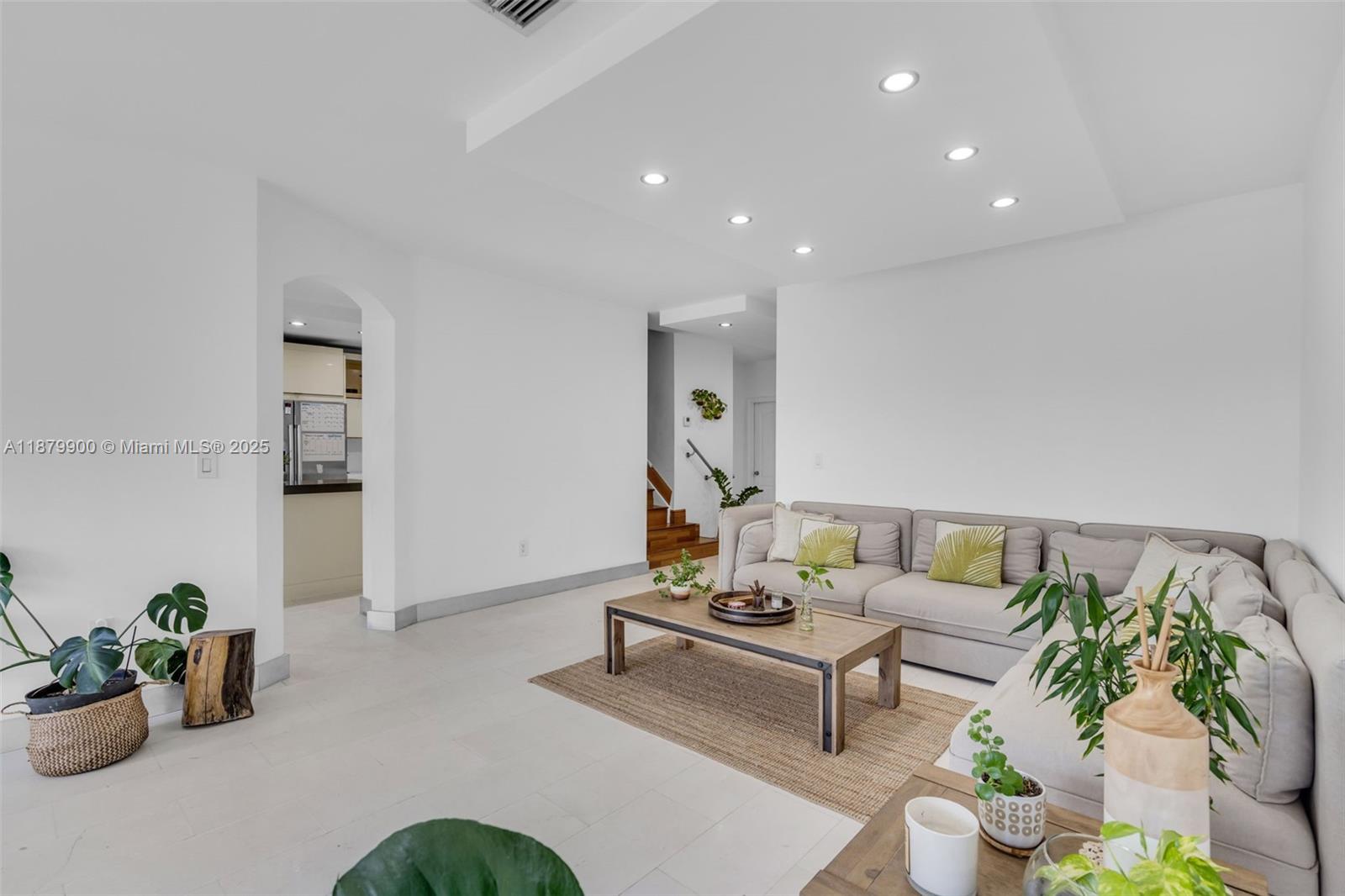 DORAL ISLES CARIBBEAN - Residential