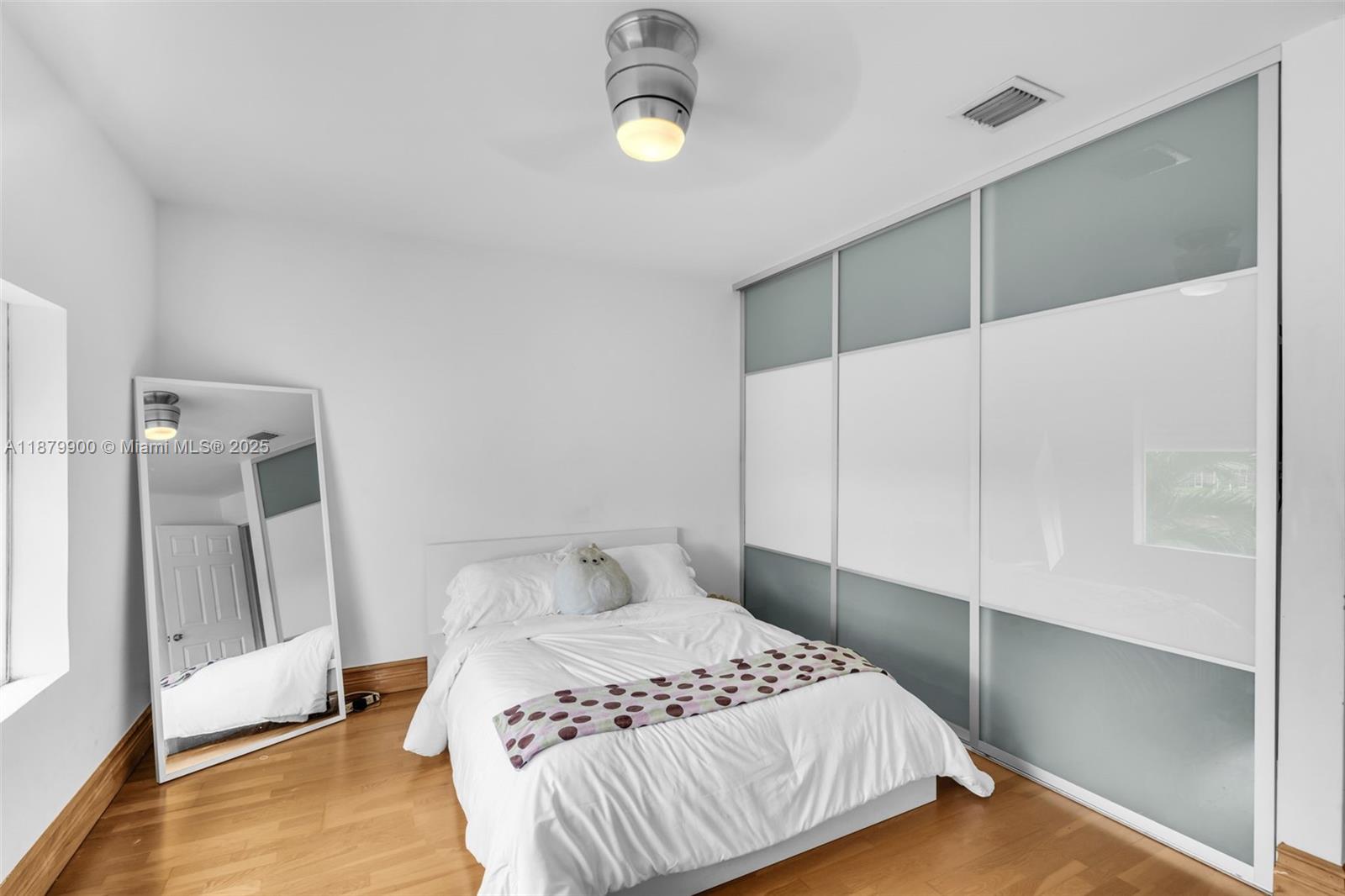 DORAL ISLES CARIBBEAN - Residential