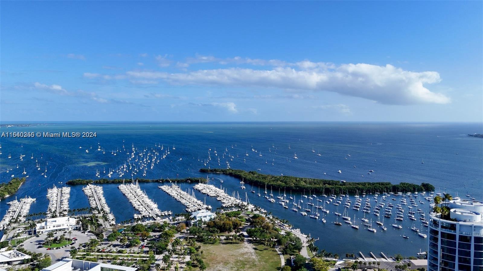 THE EXECUTIVE RESIDENCES - Residential