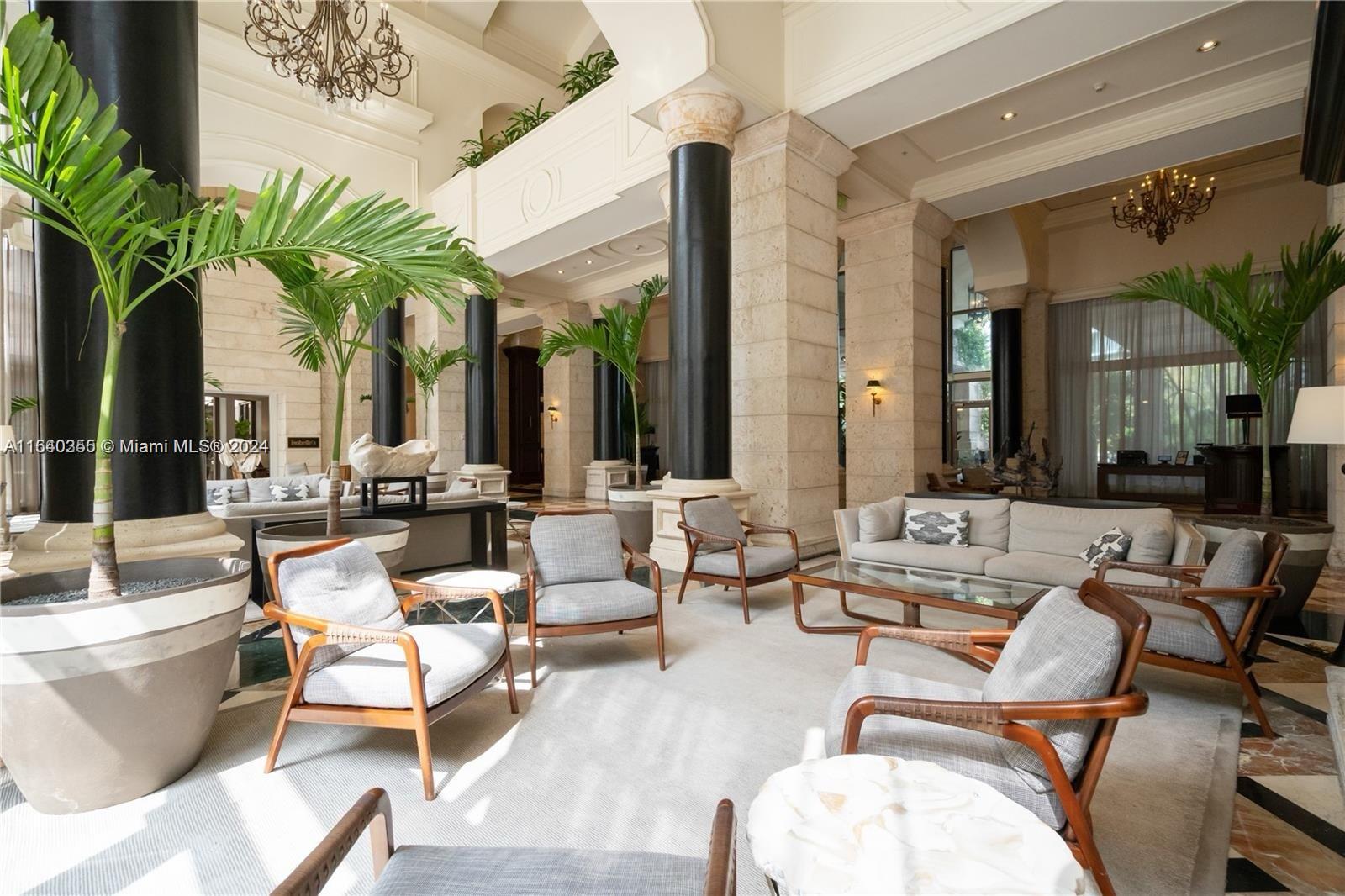 THE EXECUTIVE RESIDENCES - Residential