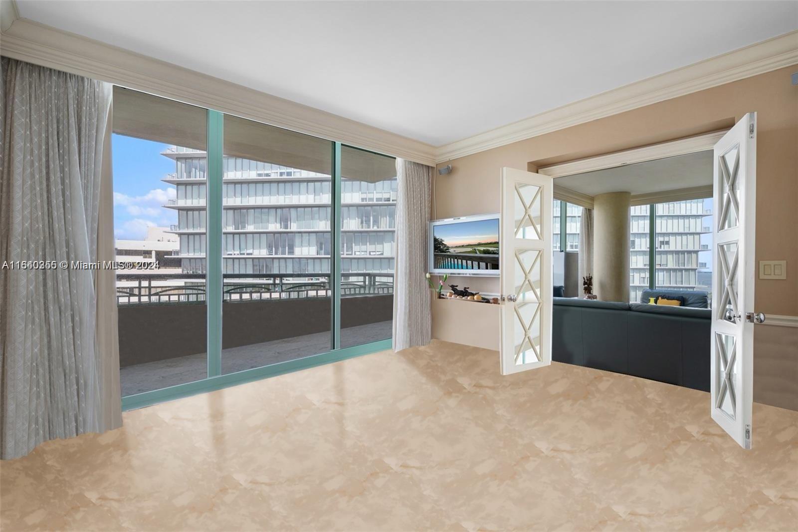 THE EXECUTIVE RESIDENCES - Residential