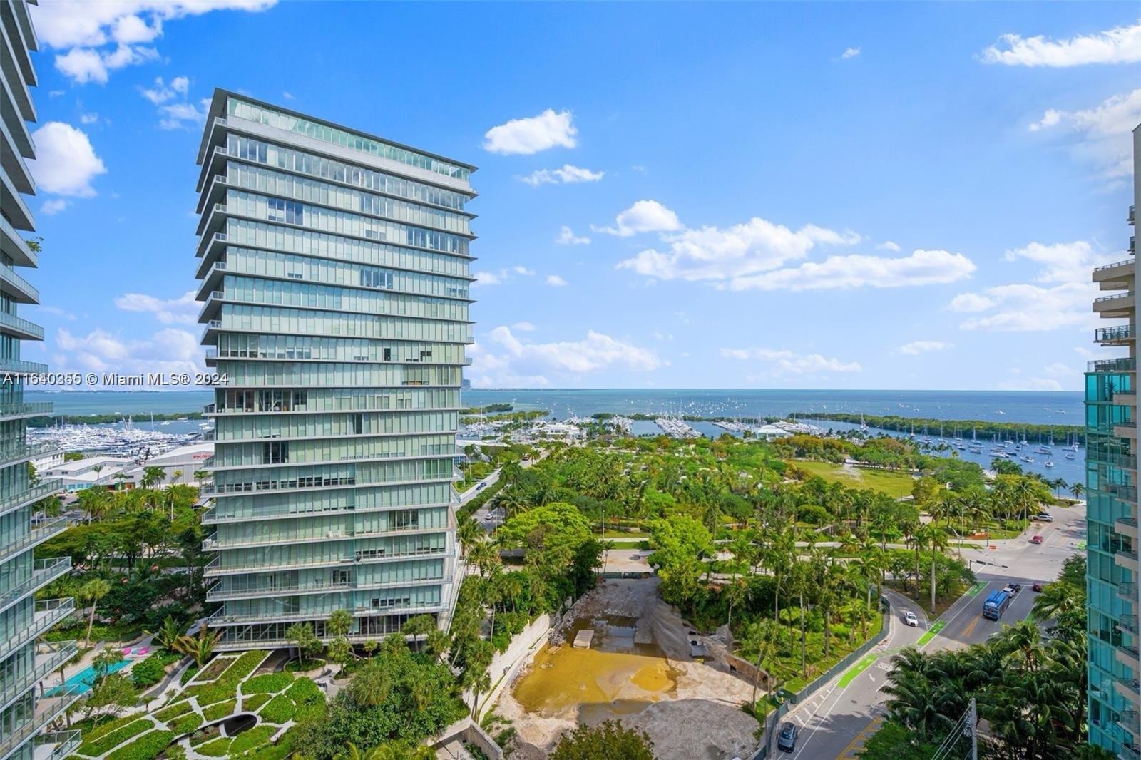 THE EXECUTIVE RESIDENCES - Residential