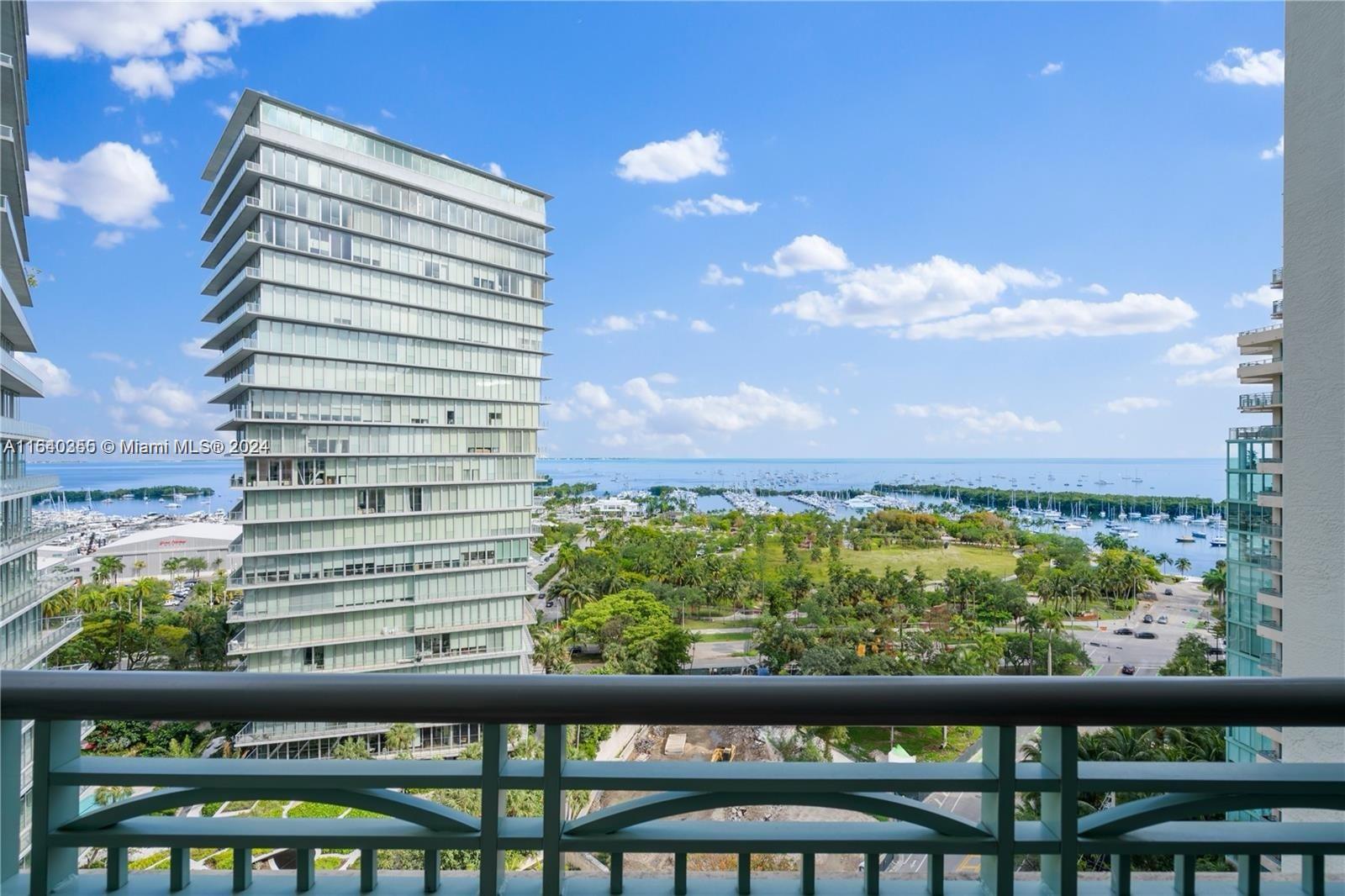 THE EXECUTIVE RESIDENCES - Residential