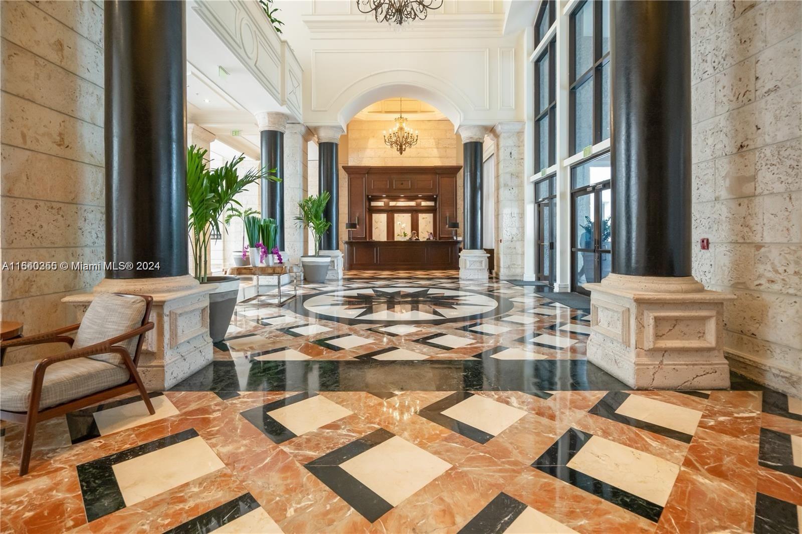 THE EXECUTIVE RESIDENCES - Residential