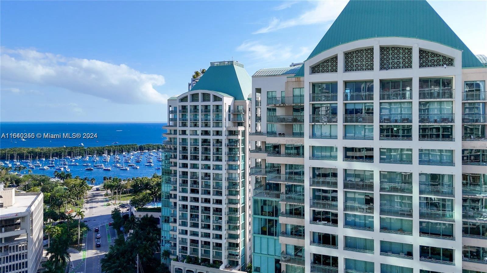 THE EXECUTIVE RESIDENCES - Residential