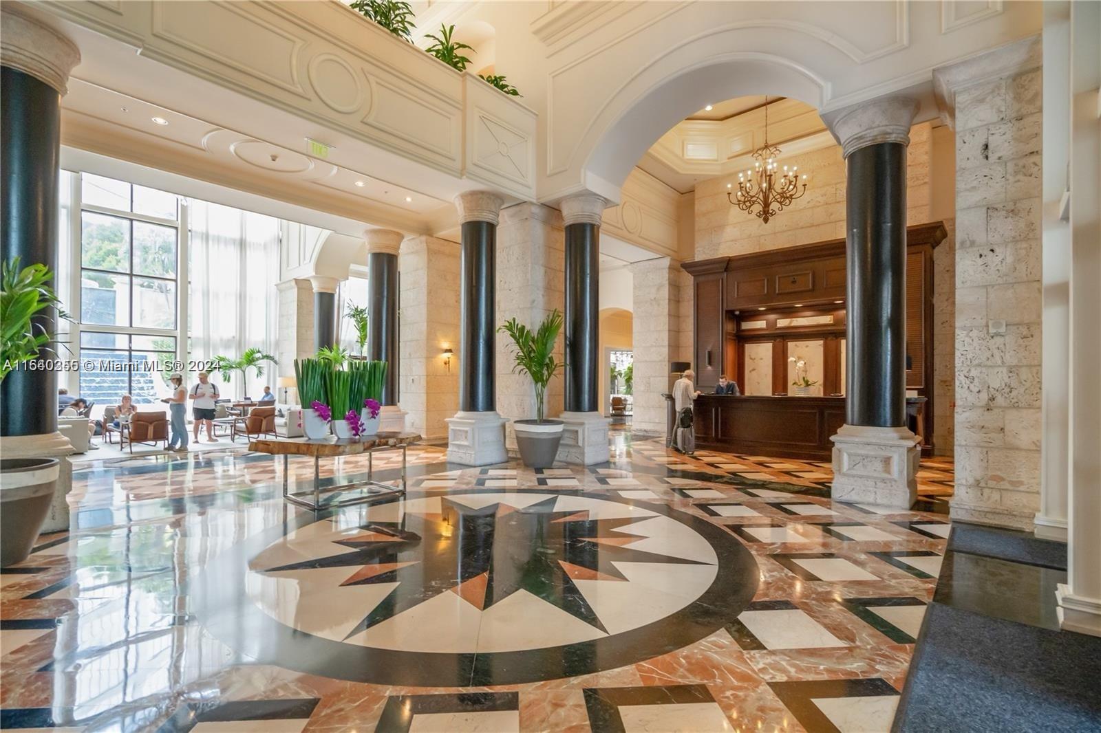 THE EXECUTIVE RESIDENCES - Residential