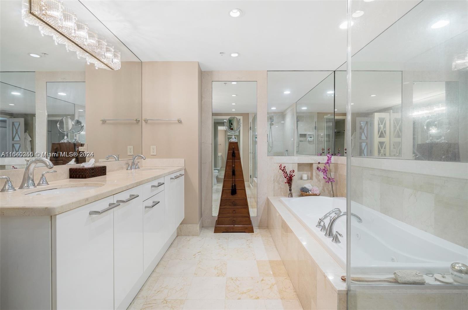 THE EXECUTIVE RESIDENCES - Residential