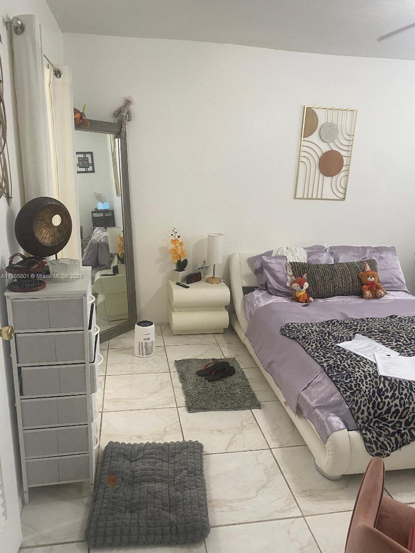 LISETTE CONDO - Residential