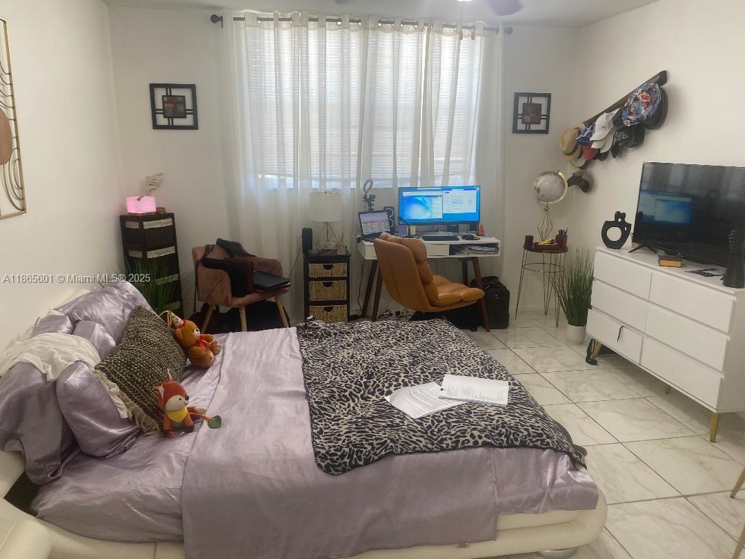 LISETTE CONDO - Residential