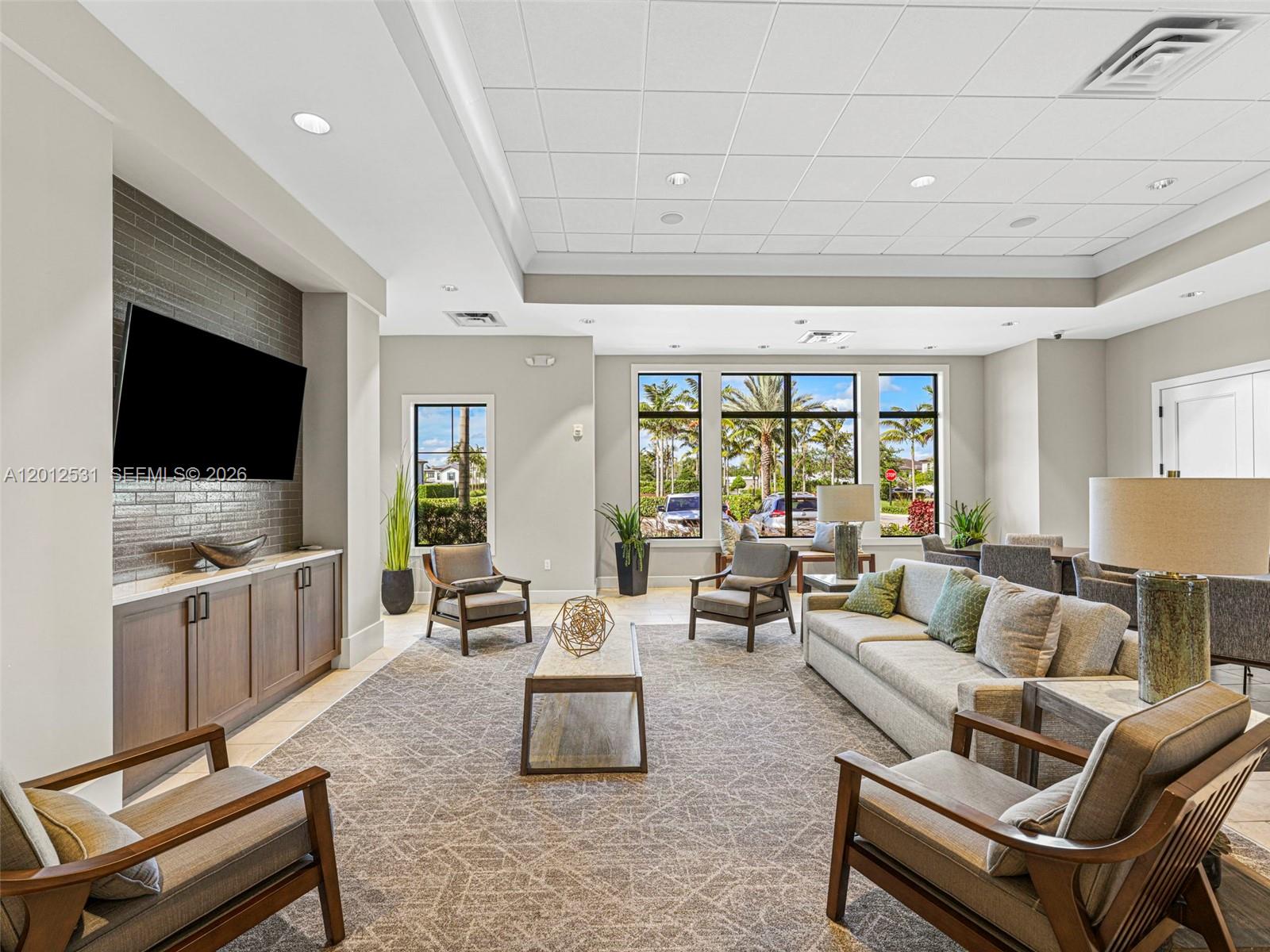 OAK TREE PROPERTY REDEVEL - Residential