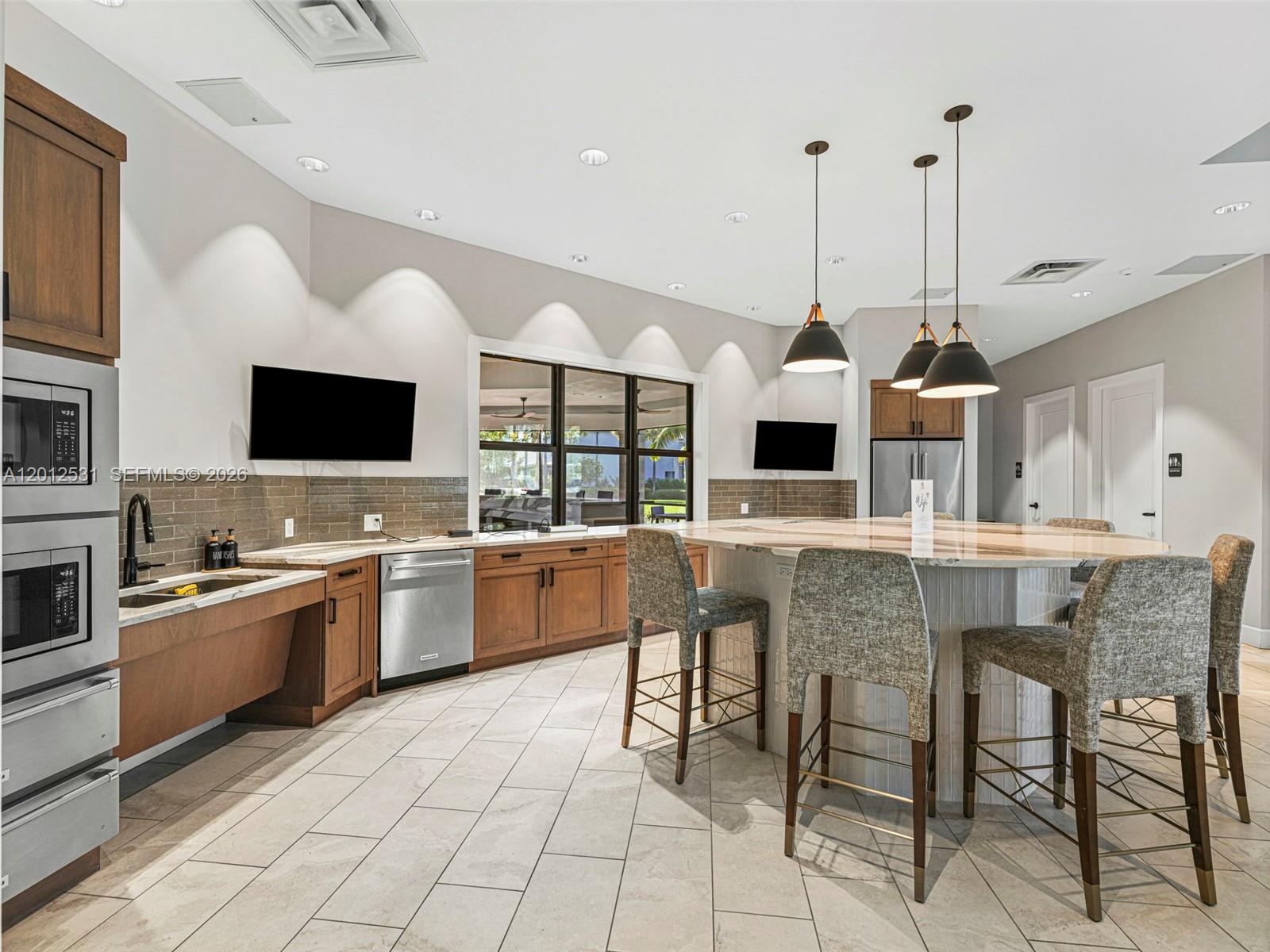 OAK TREE PROPERTY REDEVEL - Residential