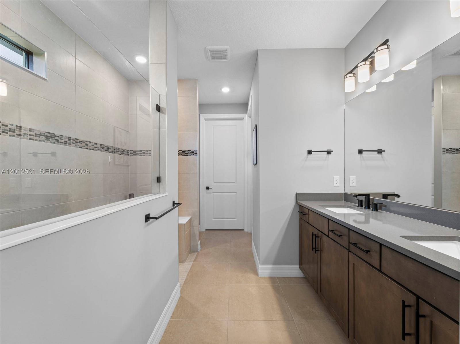 OAK TREE PROPERTY REDEVEL - Residential