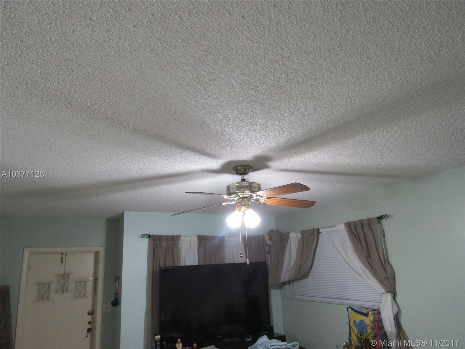 UNIVERSITY MANORS 1 CONDO - Residential Lease